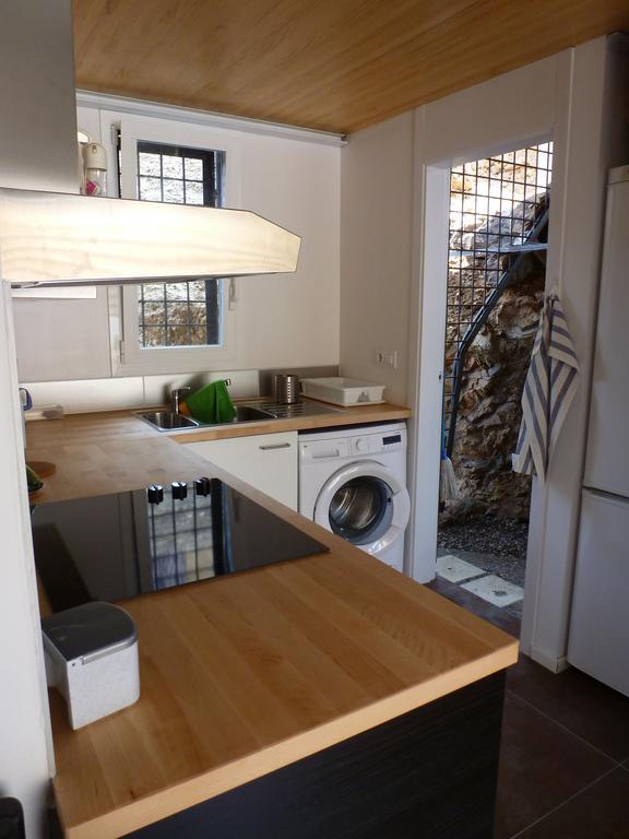 Apartment Rovellada Platja Colera Ruang foto