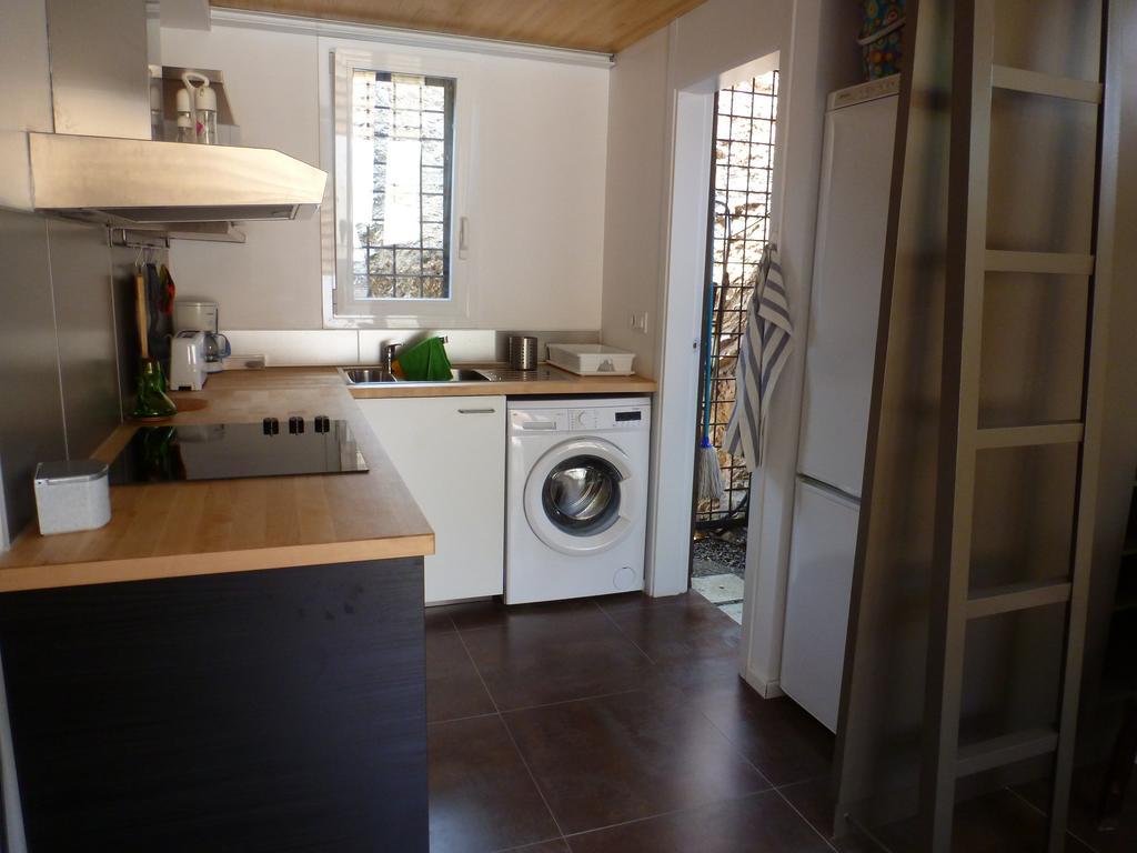 Apartment Rovellada Platja Colera Ruang foto