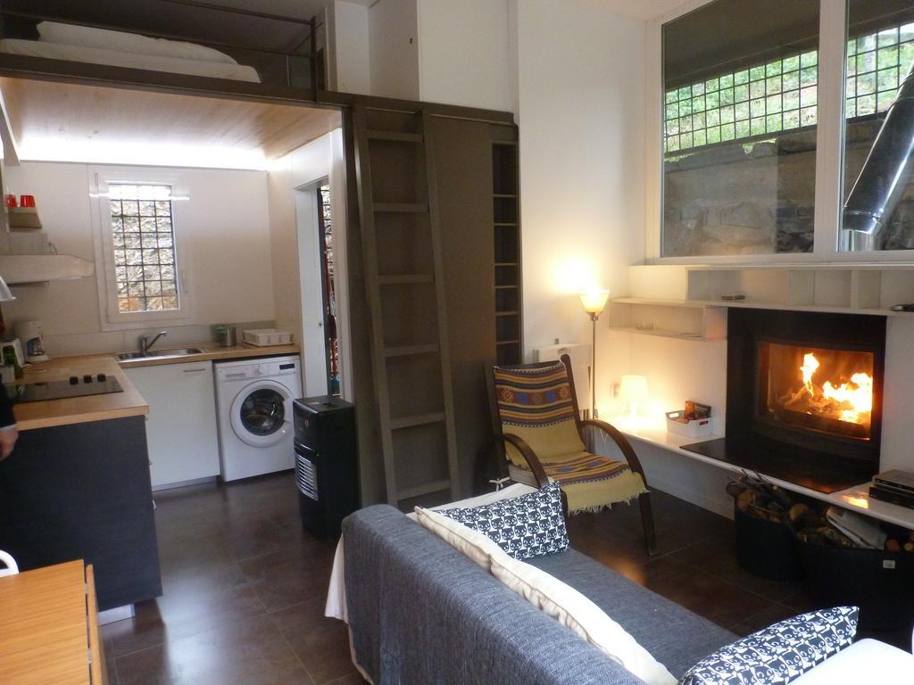 Apartment Rovellada Platja Colera Bagian luar foto